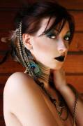 Black lips and feathers