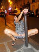 Improvised pole dancing