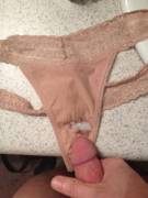 [proof] cum on a pair of dirty panties