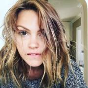 Aimee Teegarden [x-post /r/sexyhair]