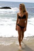 how to rock a black bikini