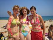 beach girls....x-post from /r/randomsexiness