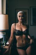 Stefania Ferrario - Curvy Australian model