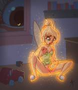 Peeking in on Tinkerbell playing with herself [Sismicious]