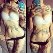 Selfshot Inked Babe