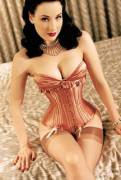 Celebrity series: Dita Von Teese