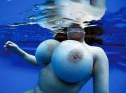 areolas under water