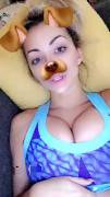 Cleavage in bed (gfy)