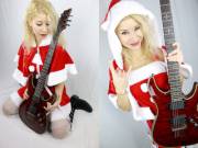 I wish a Happy Metal Christmas to everyone! :3