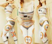 Byndo Gehk in BB-8 leggings!