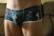 Straight cut patterned brief