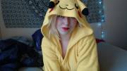 a gonewild Pikachu appears! [f]