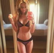 Zoe / zoeymegan9