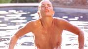 Jaime Pressly's jiggly fuck-udders!