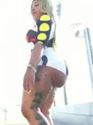 Bouncing bunz