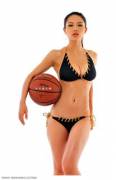 Bikini basketball