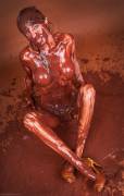 Before and after: perfect 10 sploshing model gets wet and messy