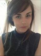 Danielle Sharp no makeup