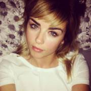 Danielle Sharp Face