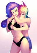 Rarity and Rainbow Dash (artist Bakki)