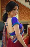 Hot Milf In Saree.