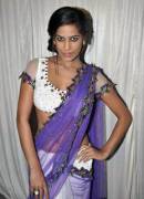 Poonam Pandey dressed up for the party 2