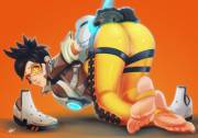 Tracer, tied up (scamwich)