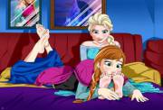 Elsa and Anna bonding