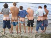 Beach Butts (x-post /r/publicboys)