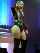 Iggy Azalea is thick!!