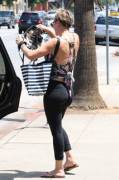 Kaley Cuoco rocking these hot yoga pants like its her job!