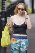 Sophie Turner's ready for summer