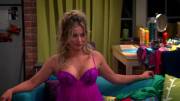 Kaley Cuoco [GIF]