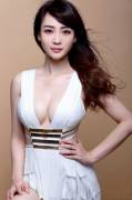 Actress Liu Yan