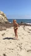 Beach boobs in slo-mo