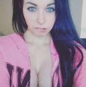 VS sweater