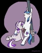 Twilight's mom giving Shining Armor a blowjob [M/F][incest][bondage][animated] (artist: megaherts)