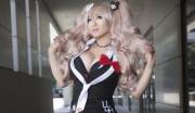 Yaya Han