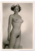 Retro nude modelling