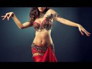 Hot belly dance with twerk song (compilation) Erotic Dance in Ancient History: Our first regular encounter with Erotic Dancing in historic times occurs in Egypt.